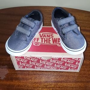 Boys vans dark gray size 7 with velcro enclosure